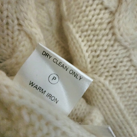 Vintage x 80s Baleno Pure New Wool “made in Italy” Cable knit Sweater - Picture 7 of 8